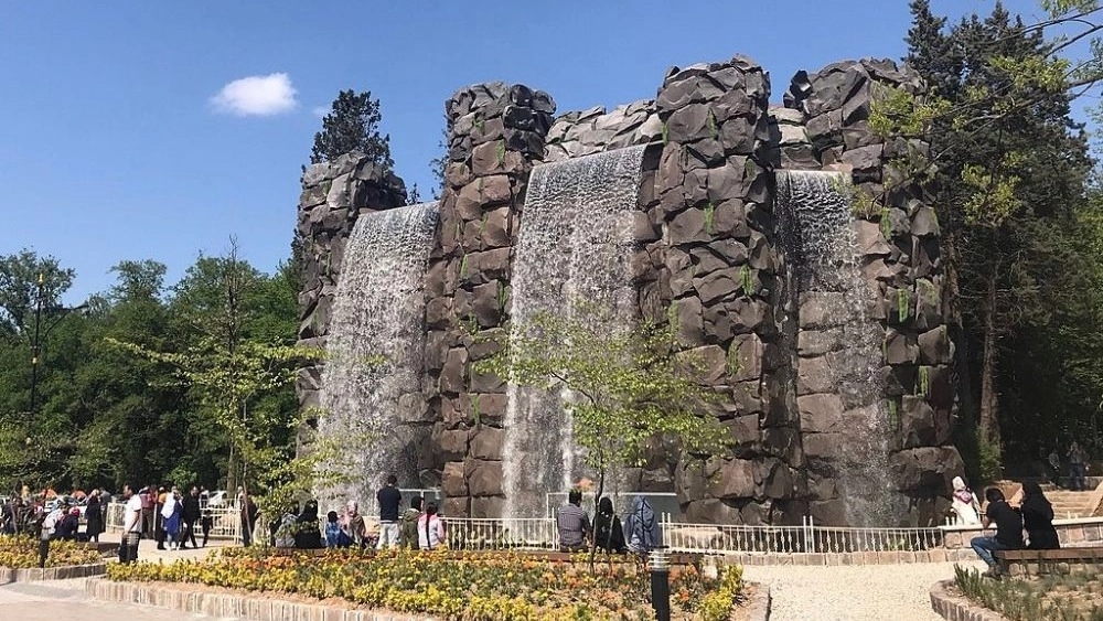 اجرای آبشار صخره ای در شیراز
